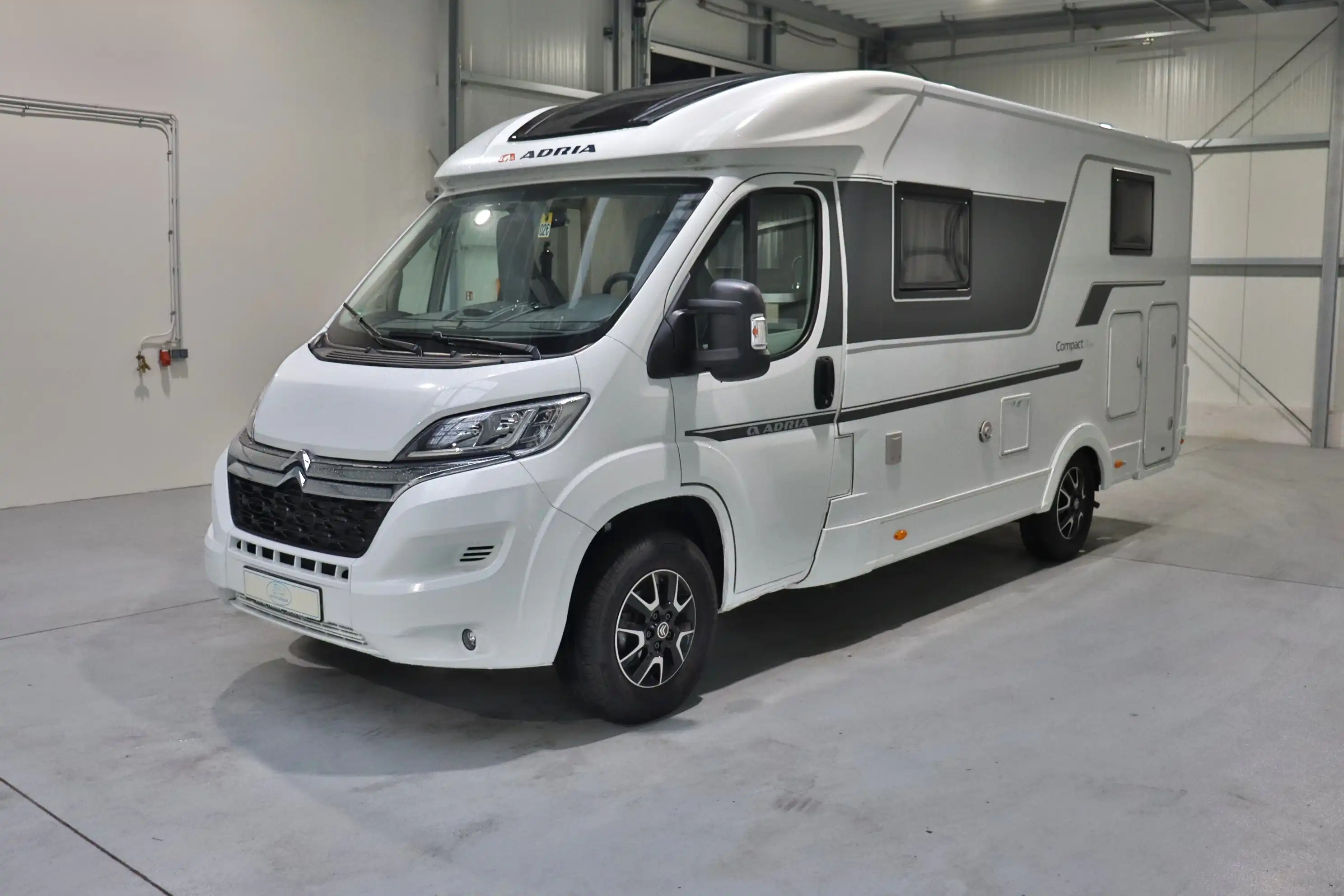 ADRIA Compact 670 SL Axess